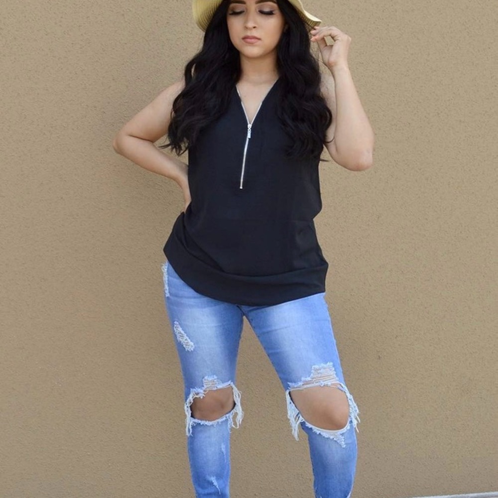 Black Zip-Up Sleeveless Top